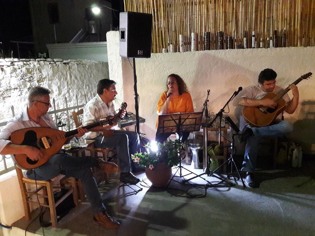 Orelia Cretan Deluxe Apartments 卡米拉日 外观 照片